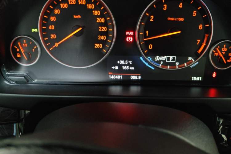 Used BMW X5 2017 xDrive35i Elegant Edition Odometer Close Up