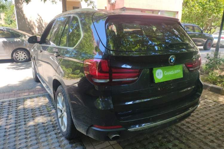Used BMW X5 2017 xDrive28i Rear Left 45 Deg