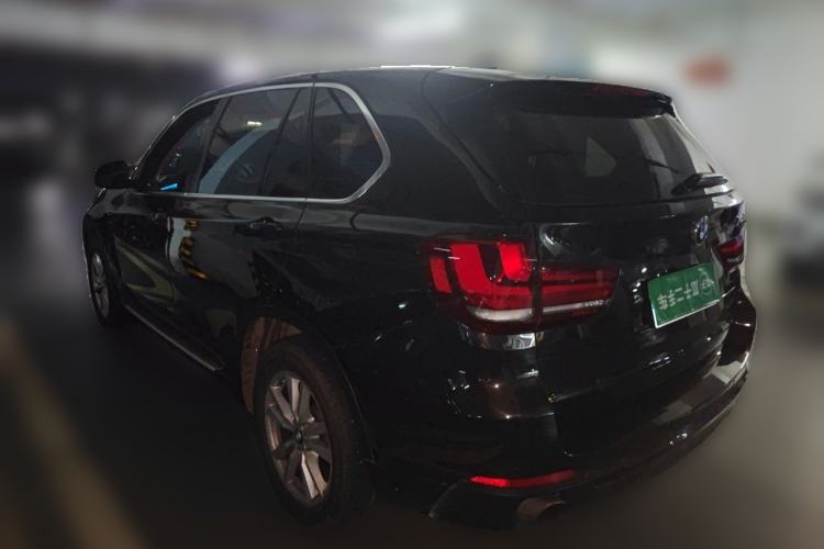 Used BMW X5 2017 xDrive35i Standard Model U.S. Specification Rear Left 45 Deg