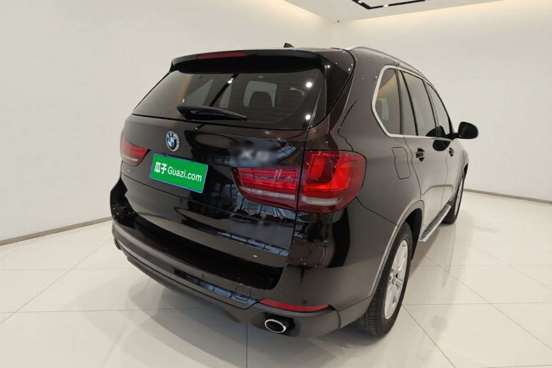 Used BMW X5 2017 xDrive35i Middle East Rear Right 45 Deg