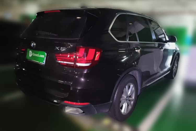Used BMW X5  Rear Right 45 Deg