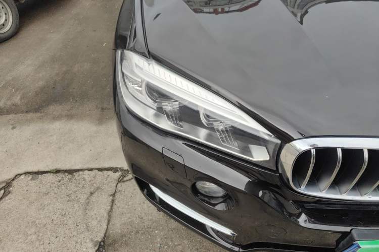 Used BMW X5 2017 xDrive28i Right Front Headlight