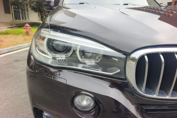 Used BMW X5 2017 xDrive28i Right Front Headlight