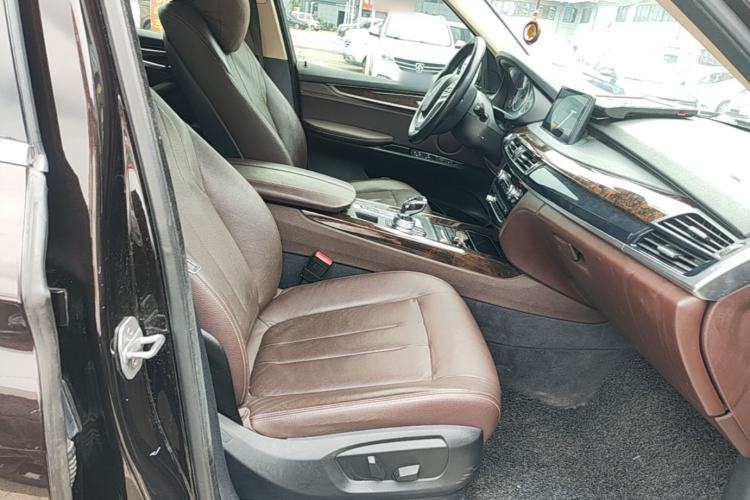 Used BMW X5 2017 xDrive35i Elegant Edition Right Front Seat