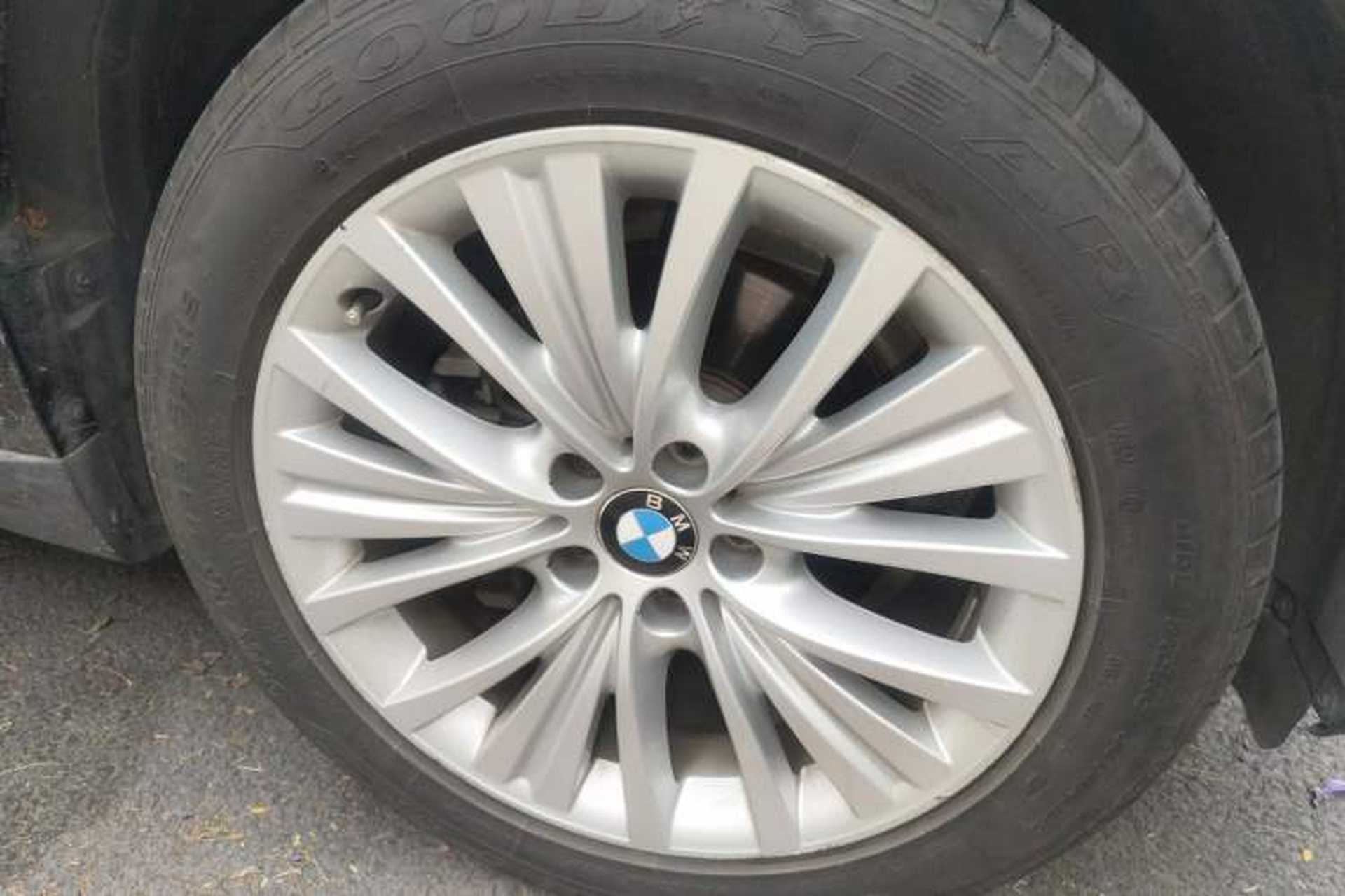 Used BMW X5 2017 xDrive28i Right Front Wheel Hub