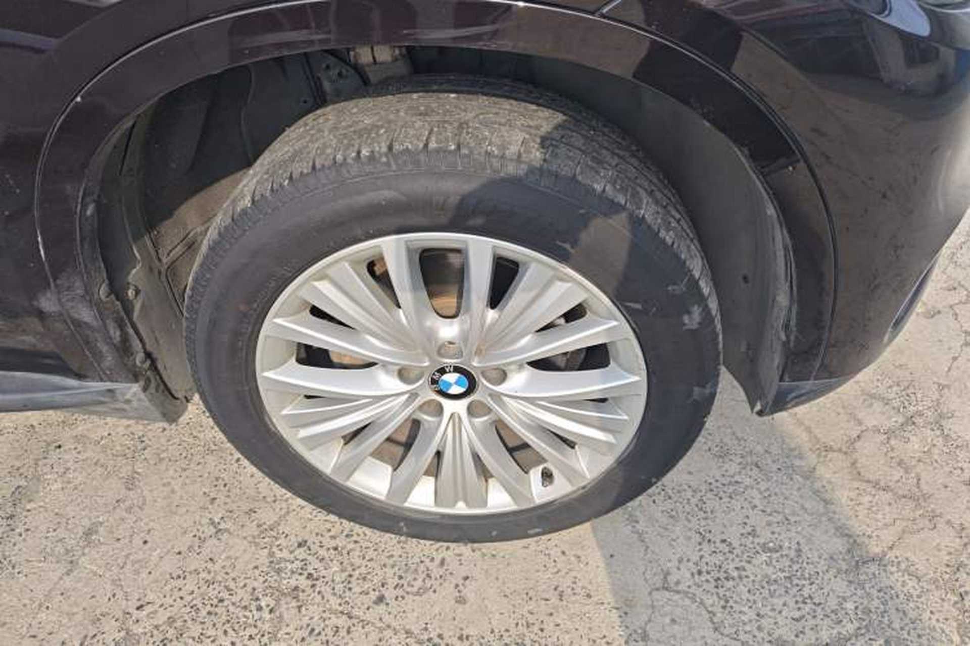 Used BMW X5 2017 xDrive28i Right Front Wheel Hub