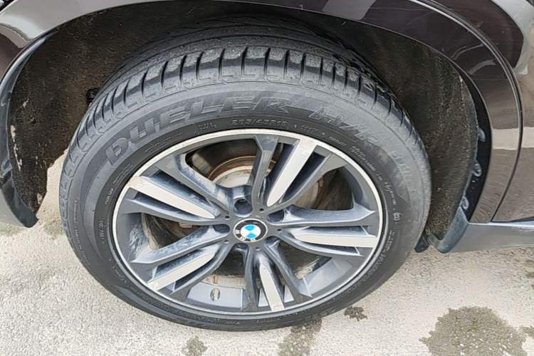 Used BMW X5 2017 xDrive35i Elegant Edition Right Rear Wheel Hub