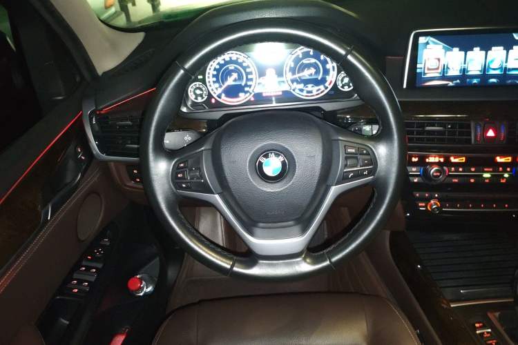Used BMW X5 2017 xDrive28i Steering Wheel