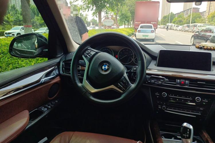 Used BMW X5 2017 xDrive28i Steering Wheel