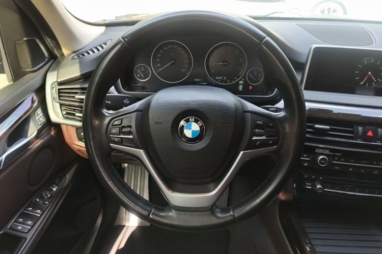 Used BMW X5 2017 xDrive35i Elegant Edition Steering Wheel