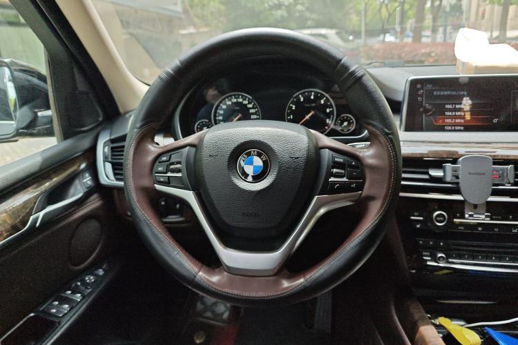 Used BMW X5 2017 xDrive28i Steering Wheel