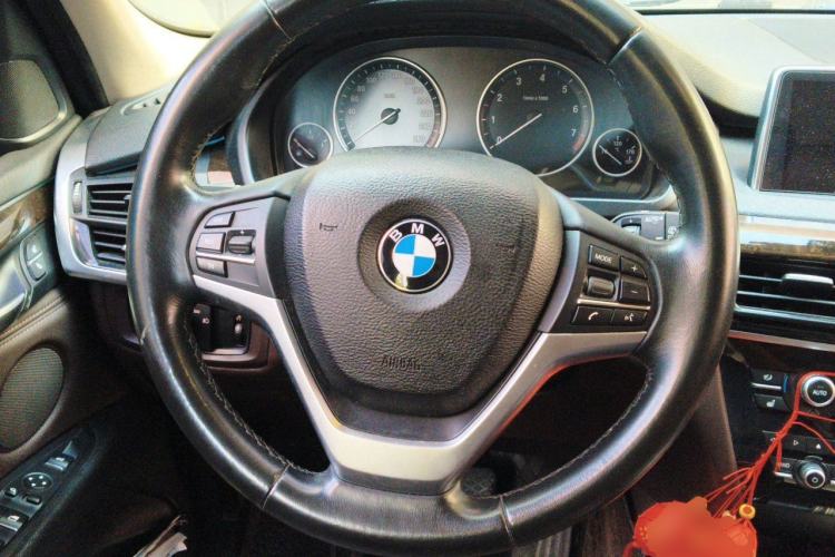 Used BMW X5 2017 xDrive35i Elegant Edition Steering Wheel