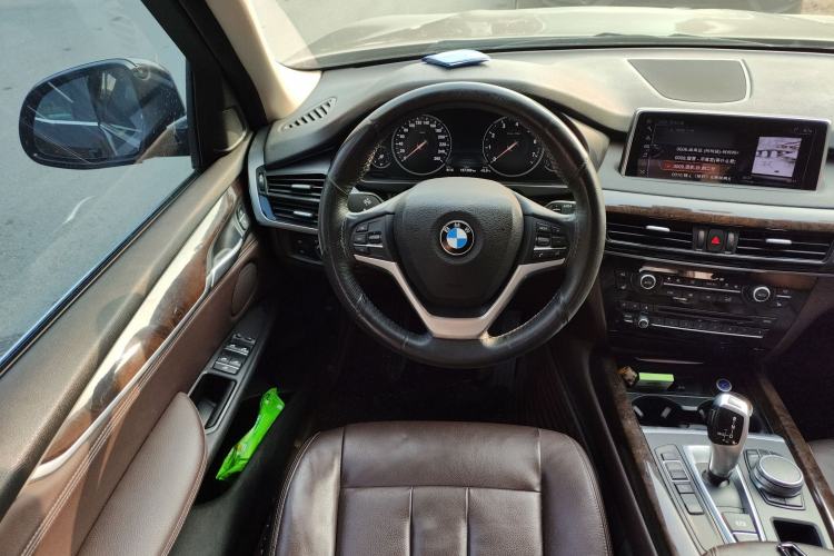 Used BMW X5 2017 xDrive28i Steering Wheel
