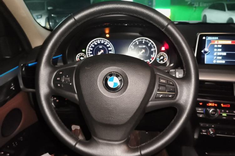 Used BMW X5  Steering Wheel
