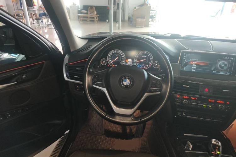 Used BMW X5 2017 xDrive35i Elegant Edition Steering Wheel