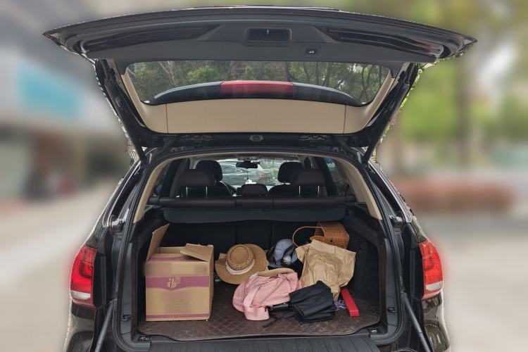 Used BMW X5 2017 xDrive28i Trunk
