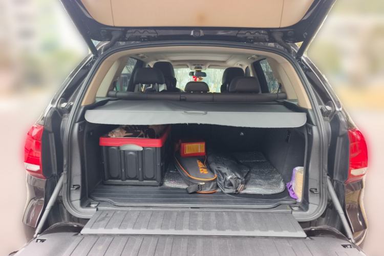 Used BMW X5 2017 xDrive28i Trunk