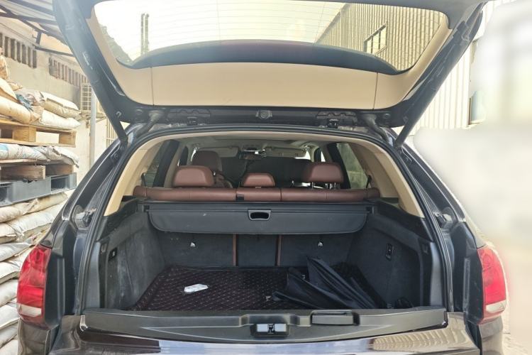 Used BMW X5  Trunk