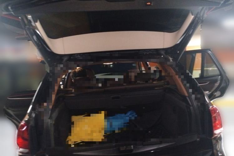 Used BMW X5 2017 xDrive28i Trunk