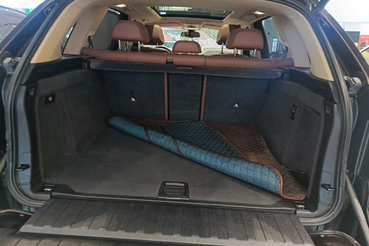 Used BMW X5 2017 xDrive35i Middle East Trunk
