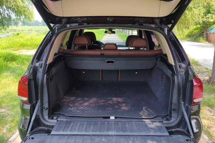 Used BMW X5 2017 xDrive35i parallel import Trunk