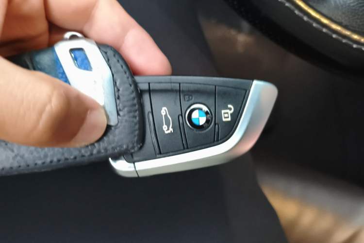 Used BMW X5 2017 xDrive35i Elegant Edition Vehicle Key