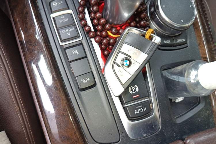 Used BMW X5 2017 xDrive28i Vehicle Key