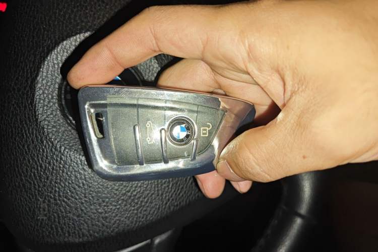 Used BMW X5 2017 xDrive35i Standard Model U.S. Specification Vehicle Key