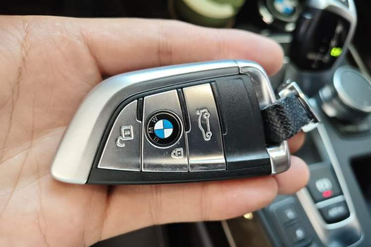 Used BMW X5 2017 xDrive28i Vehicle Key