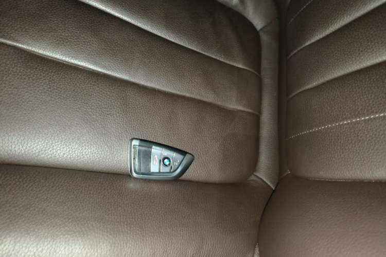 Used BMW X5 2017 xDrive35i Elegant Edition Vehicle Key