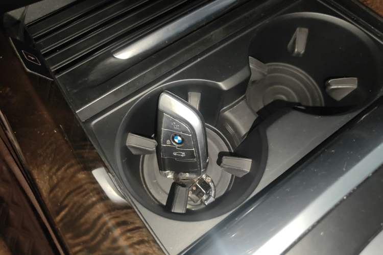 Used BMW X5 2017 xDrive35i Elegant Edition Vehicle Key