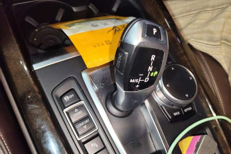 Used BMW X5 2017 xDrive28i Gear Lever