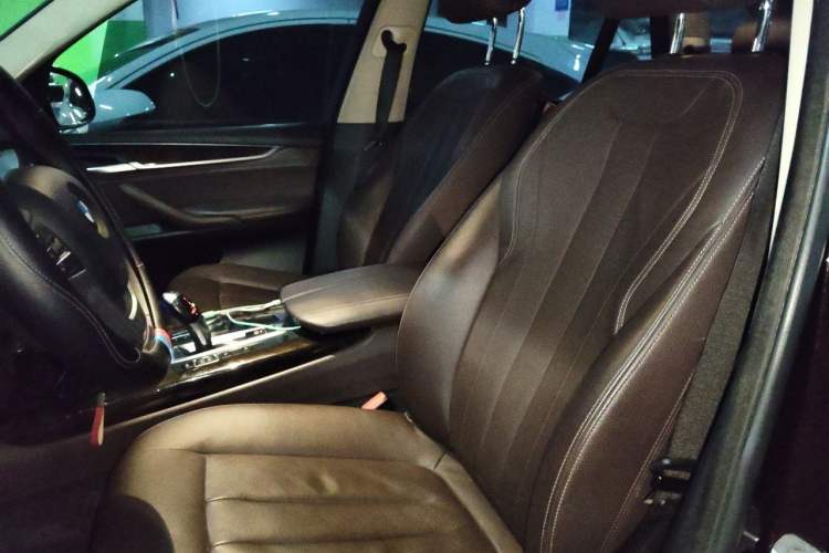 Used BMW X5 2017 xDrive28i Left Front Seat