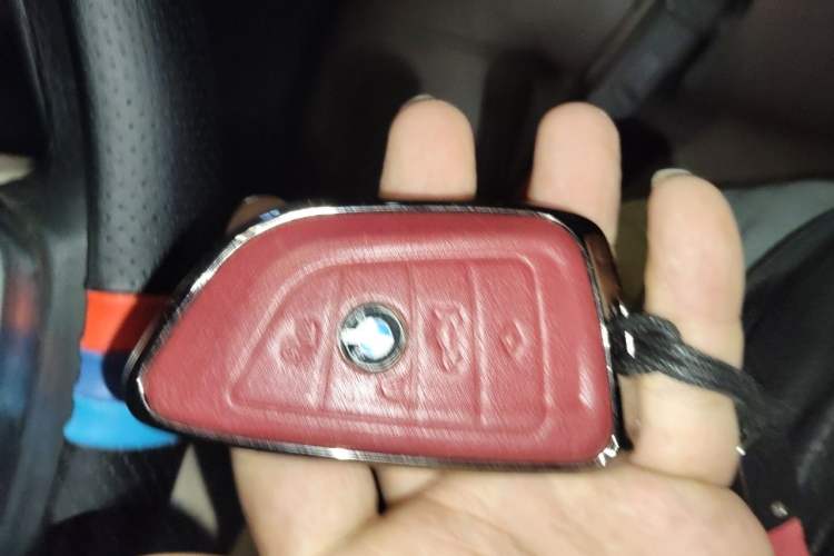 Used BMW X5 2017 xDrive28i Vehicle Key