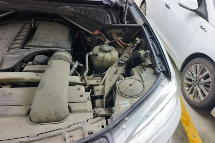 Used BMW X5 2017 xDrive35i parallel import Engine Bay Left