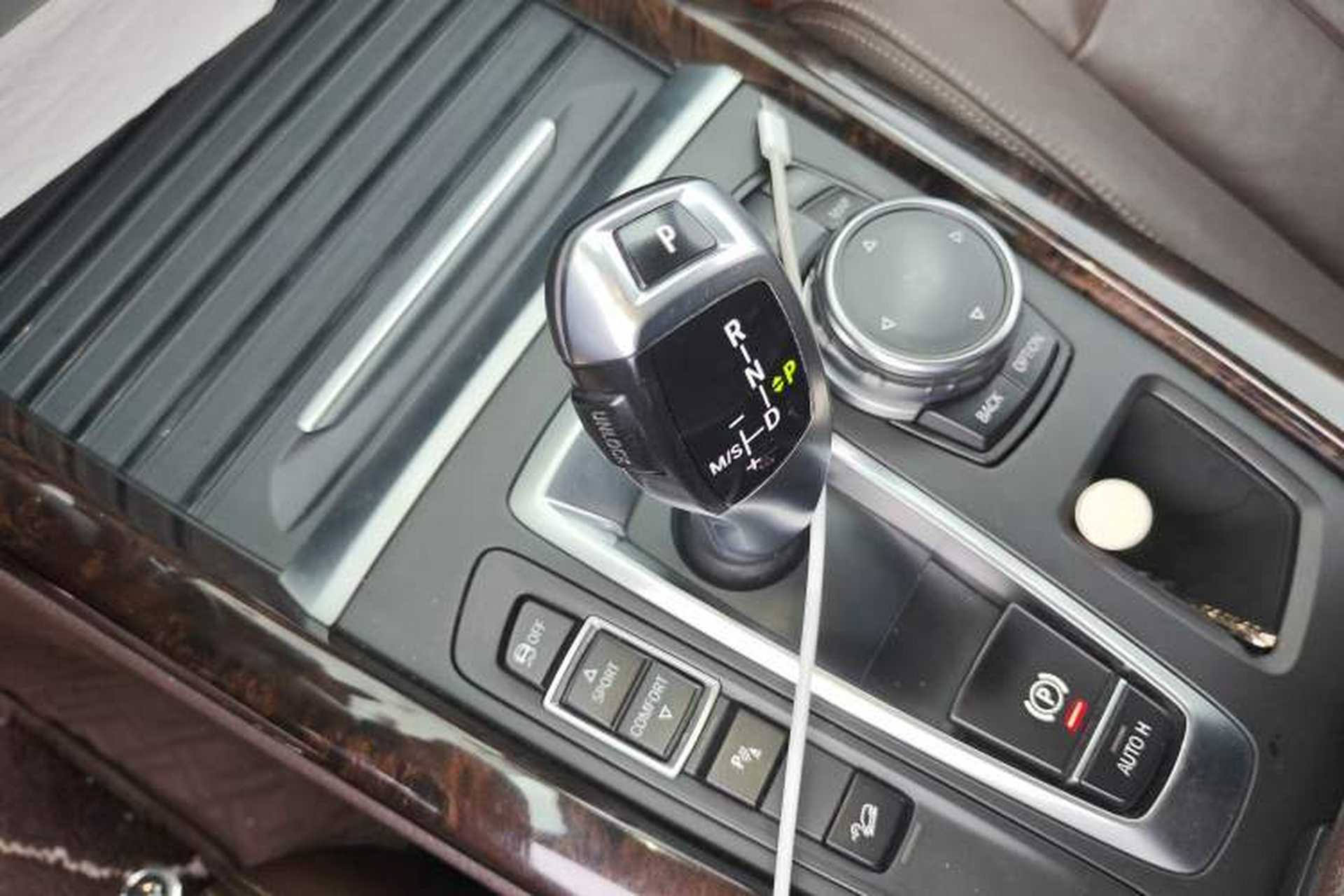 Used BMW X5 2017 xDrive35i Elegant Edition Gear Lever