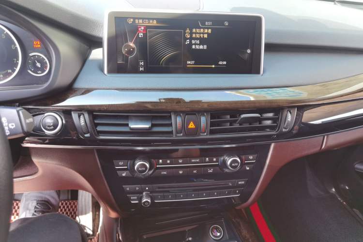Used BMW X5 2017 xDrive35i M Sport Edition Audio And AC Panel