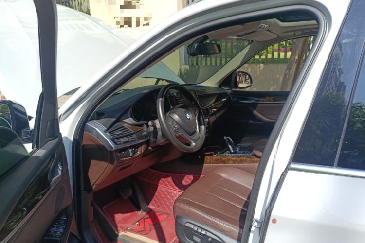Used BMW X5 2017 xDrive28i Driver Seat