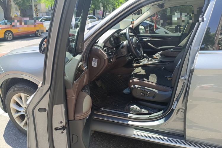 Used BMW X5 2017 xDrive28i Driver Seat