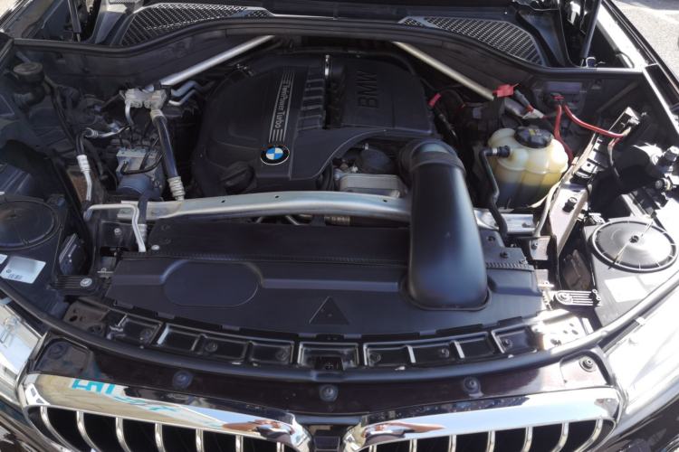 Used BMW X5 2017 xDrive35i M Sport Edition Engine Bay
