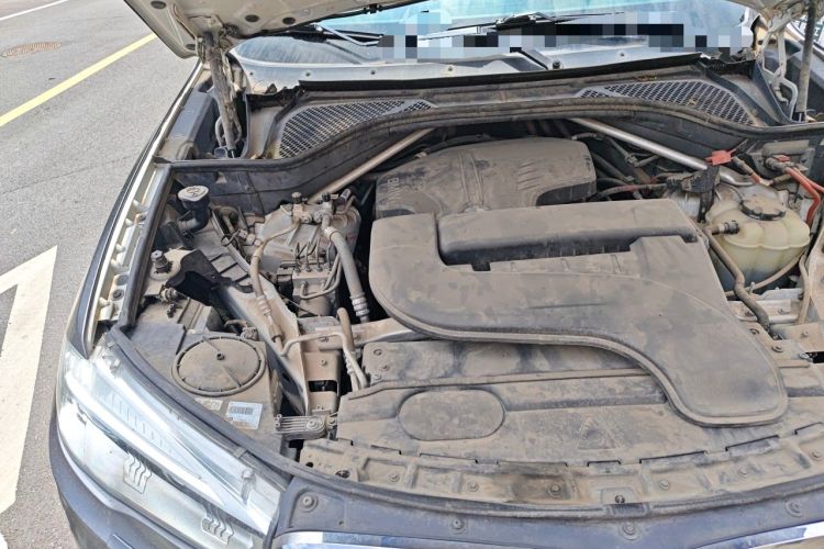 Used BMW X5 2017 xDrive28i Engine Bay Right