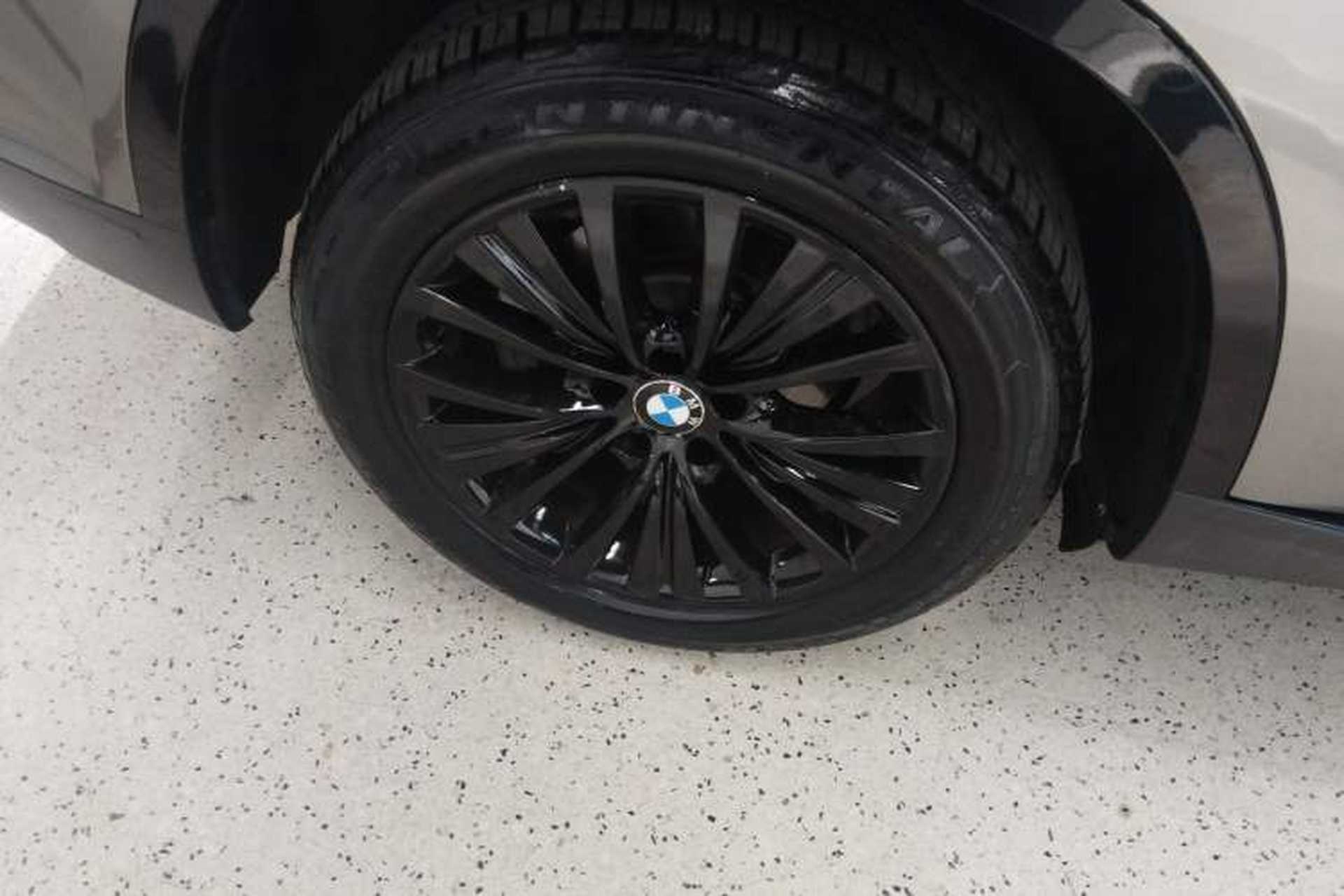Used BMW X5 2017 xDrive28i Exterior 3