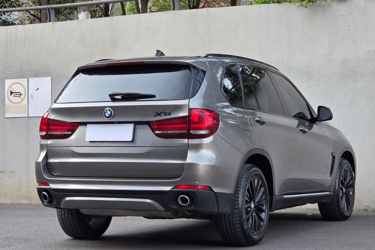 Used BMW X5 2017 xDrive28i Exterior 8