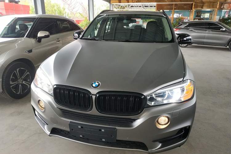 Used BMW X5 2017 xDrive28i Front