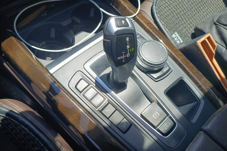 Used BMW X5 2017 xDrive28i Gear Lever