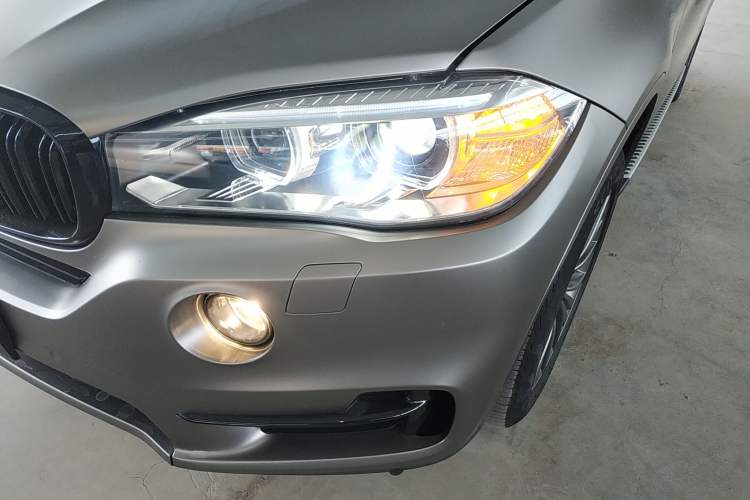 Used BMW X5 2017 xDrive28i Left Front Headlight