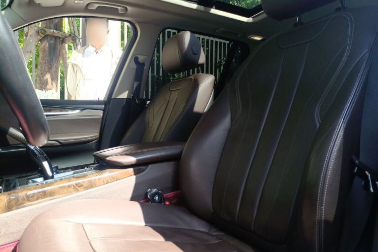 Used BMW X5 2017 xDrive28i Left Front Seat