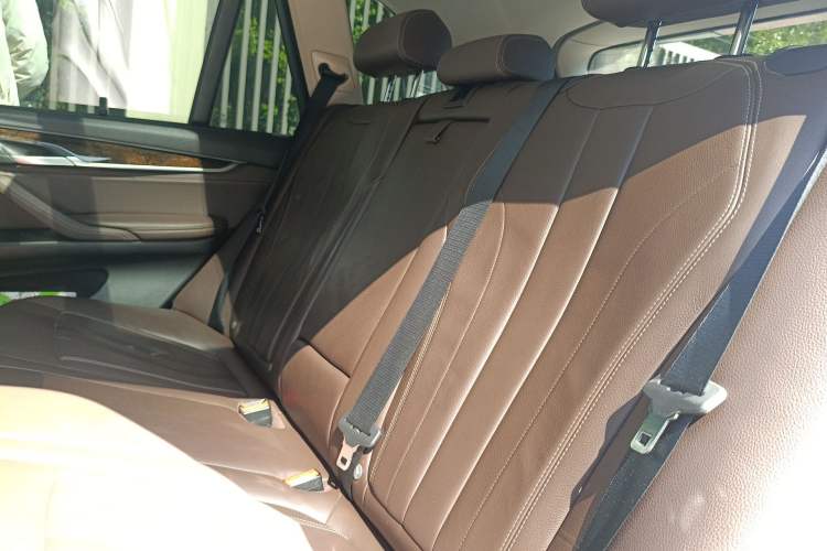 Used BMW X5 2017 xDrive28i Left Rear Seat