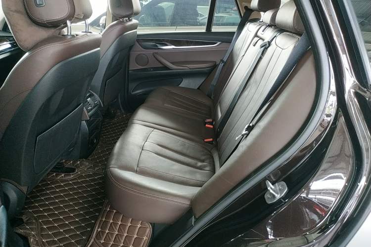 Used BMW X5 2017 xDrive28i Left Rear Seat