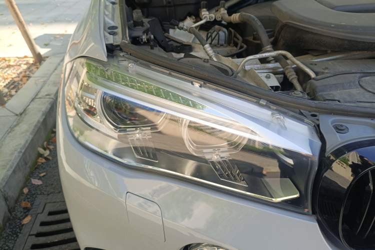 Used BMW X5 2017 xDrive28i Right Front Headlight
